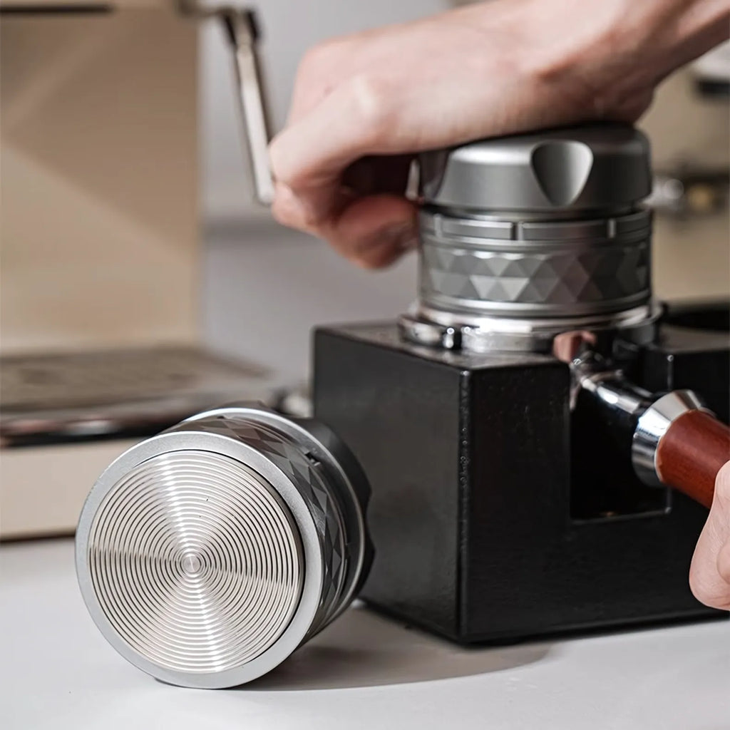2-in-1 Espresso Distributor & Tamper